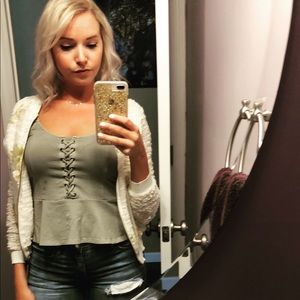 Meet your Posher, Carly